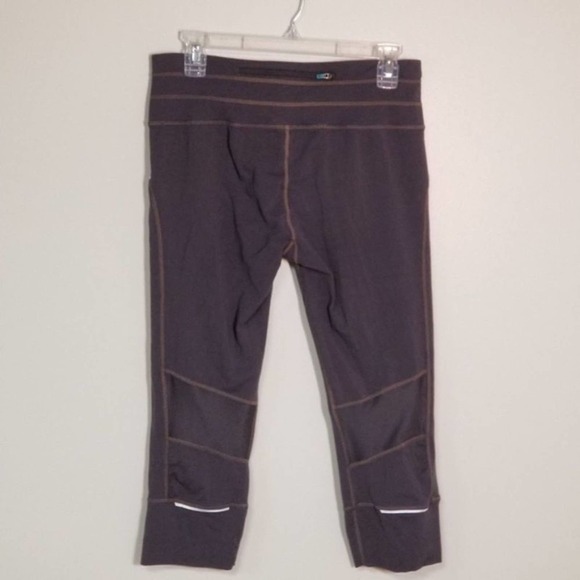 Athleta Cropped Workout Athletic Yoga Legging Size Medium Hidden Pocket Gray - Picture 2 of 5